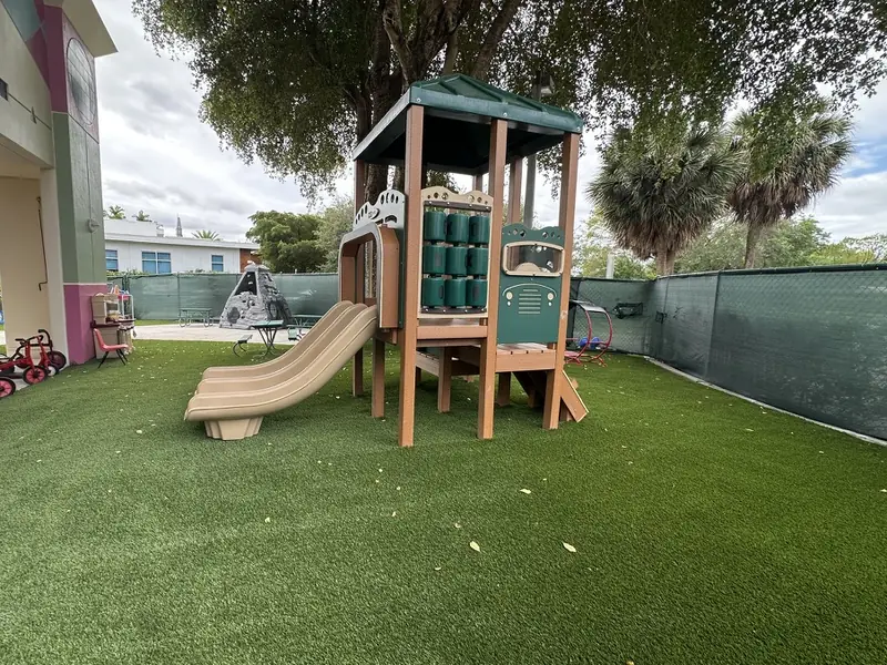 Daycare playground artificial turf in Doral FL