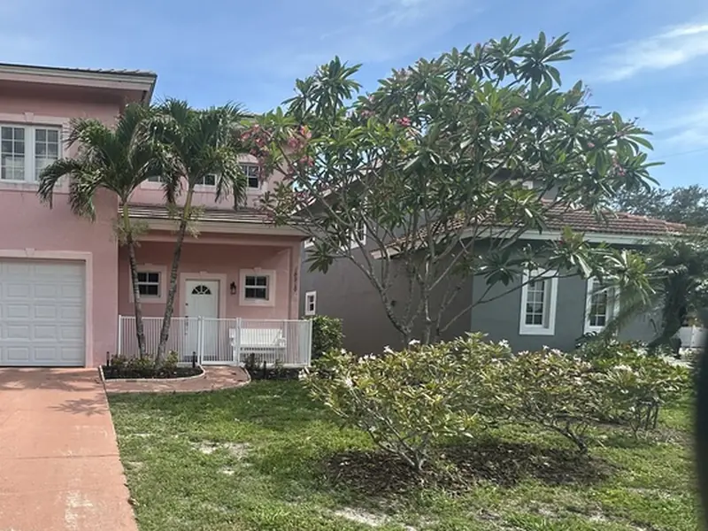 Before: front yard at the Pink House in Bonita Springs FL